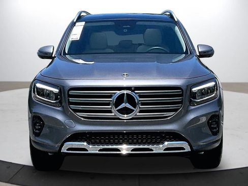 Used 2026 Mercedes-Benz GLB 250 image 3