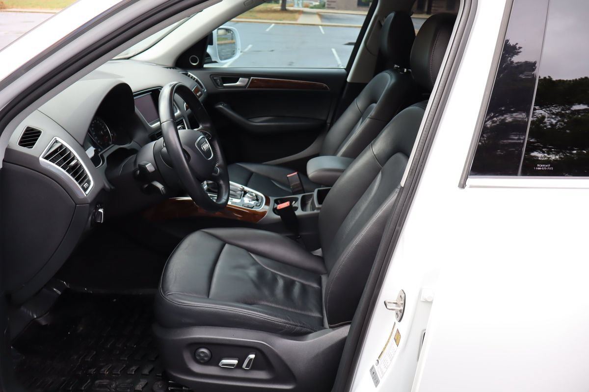 Used 2016 Audi Q5 2.0T Premium Plus w/ Technology Package AWD/4WD image 19