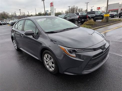 Certified 2024 Toyota Corolla LE image 1