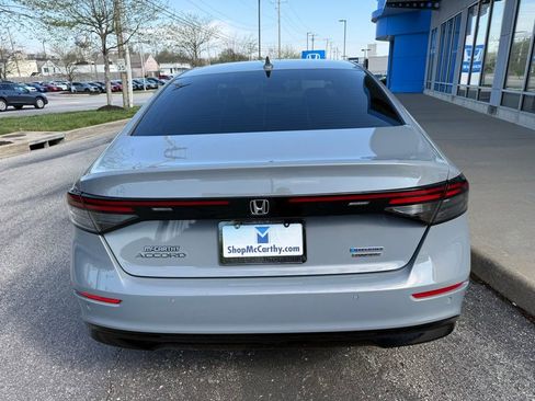 Used 2023 Honda Accord Touring image 13