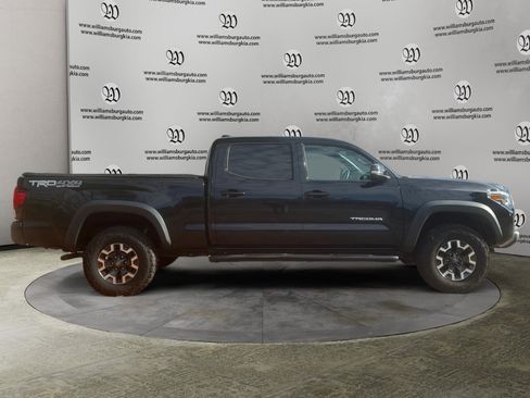 Used 2019 Toyota Tacoma TRD Off-Road image 6