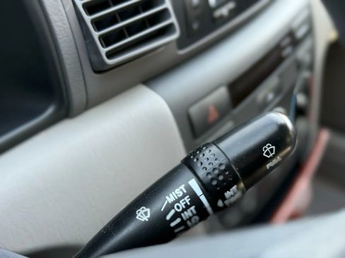 Used 2003 Toyota Corolla LE image 37