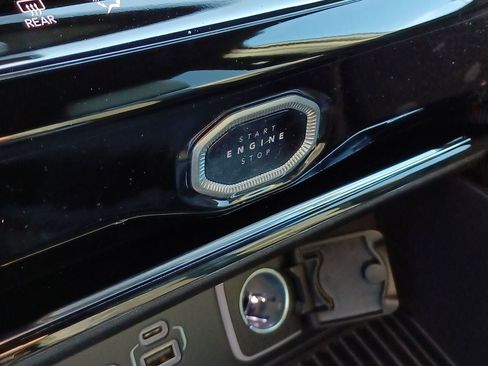 New 2026 Jeep Grand Cherokee L 4WD image 17
