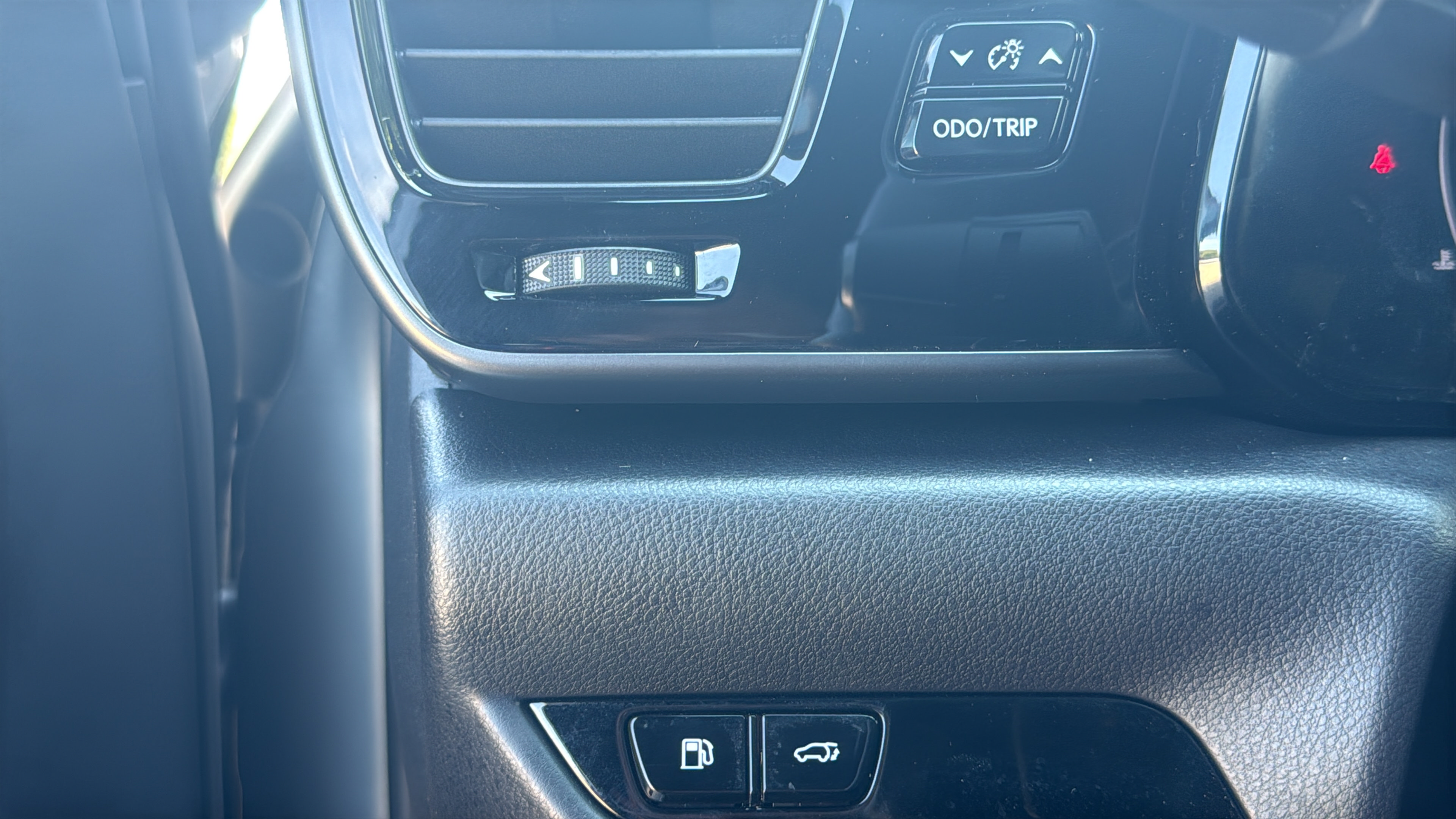 Used 2025 Lexus NX 350 AWD w/ Accessory Package (K3) image 27