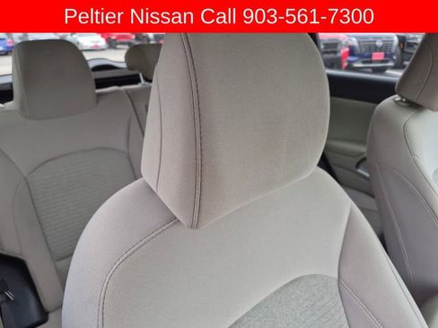 Used 2025 Kia Soul EX FWD image 13