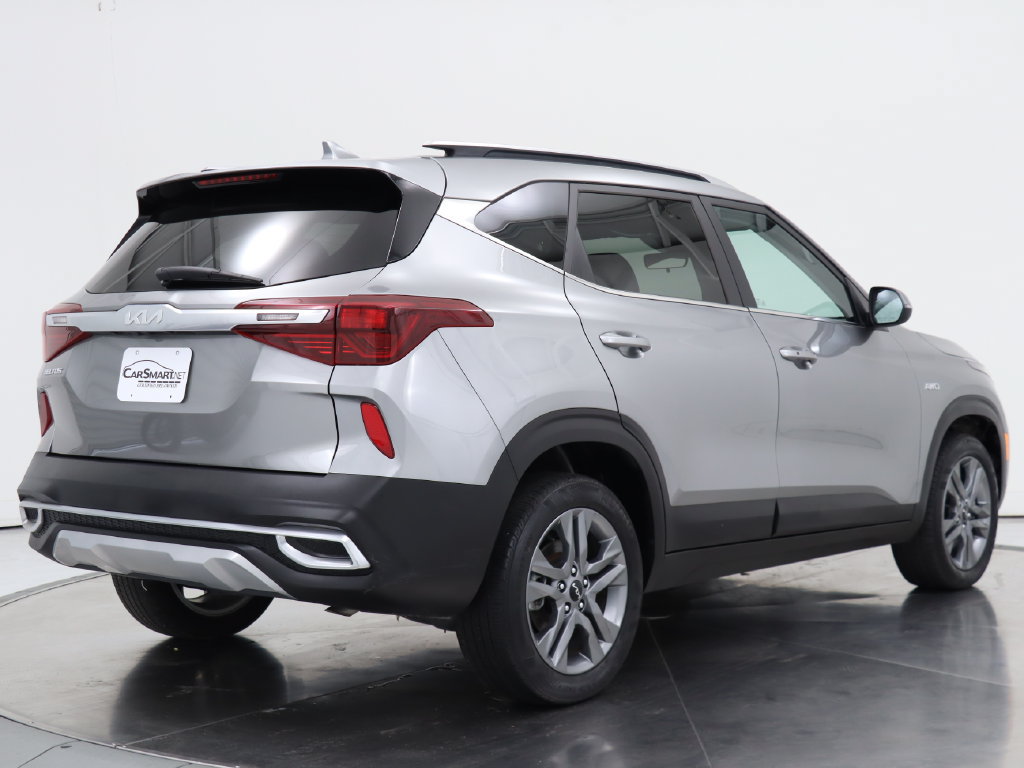 Used 2023 Kia Seltos S AWD/4WD image 5