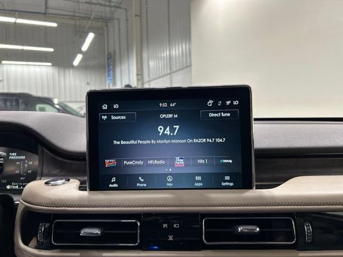 Used 2022 Lincoln Aviator Reserve w/ Equipment Group 201A AWD/4WD image 17
