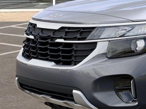 New 2026 Kia Seltos LX FWD image 12