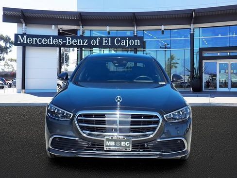 Certified 2022 Mercedes-Benz S 500 4MATIC image 2