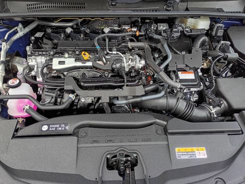Used 2026 Toyota Prius XLE AWD/4WD image 23