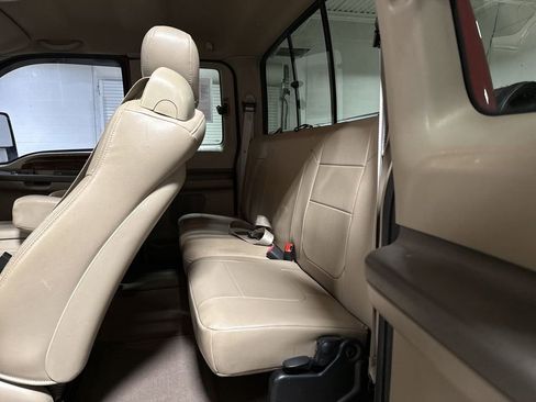 Used 2003 Ford F250 Lariat image 21