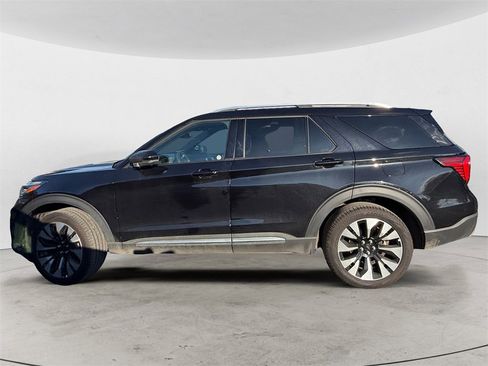 Certified 2025 Ford Explorer Platinum w/ LUX Leather Package image 2