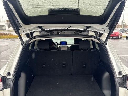 Used 2022 Ford Escape SE w/ SE Sport Appearance Package image 15