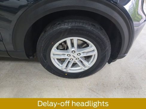 Used 2024 Ford Explorer XLT AWD/4WD image 13