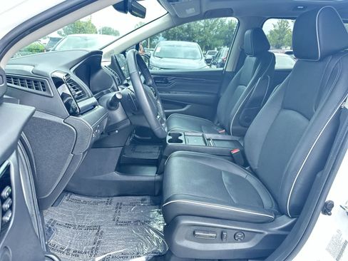 Used 2025 Honda Odyssey Elite image 13