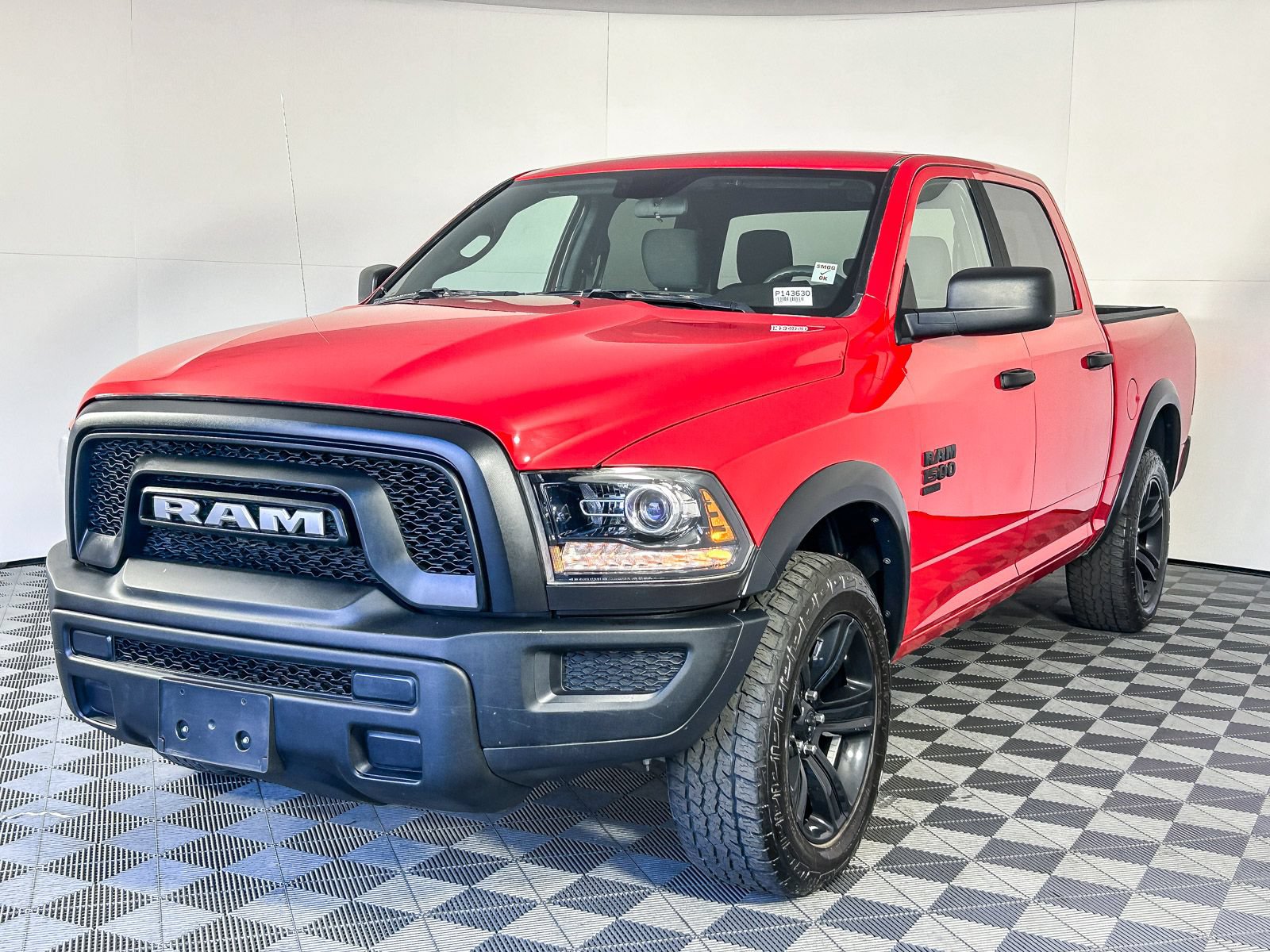 Used 2024 RAM 1500 Warlock AWD/4WD image 3