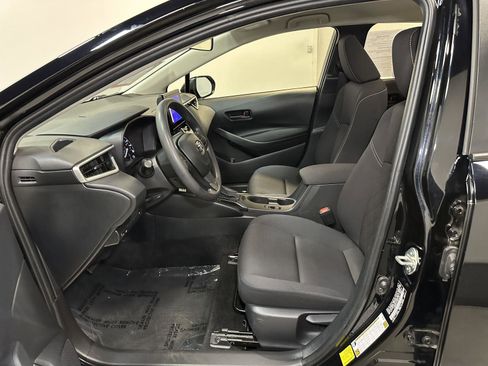 Used 2024 Toyota Corolla LE AWD/4WD image 22