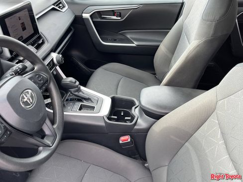 Certified 2024 Toyota RAV4 XLE FWD image 21