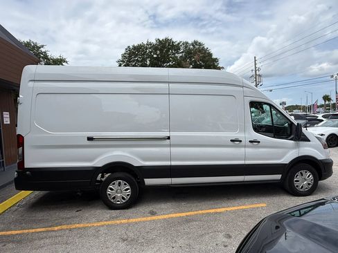 Used 2023 Ford Transit 250 148 High Roof Extended RWD image 5