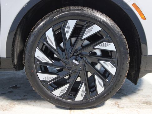 New 2026 Lincoln Nautilus Reserve image 40