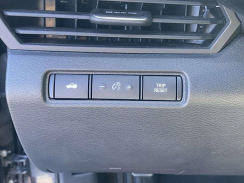 Used 2022 Nissan Altima 2.5 SR image 17