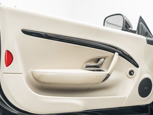 Used 2019 Maserati GranTurismo Sport RWD image 39