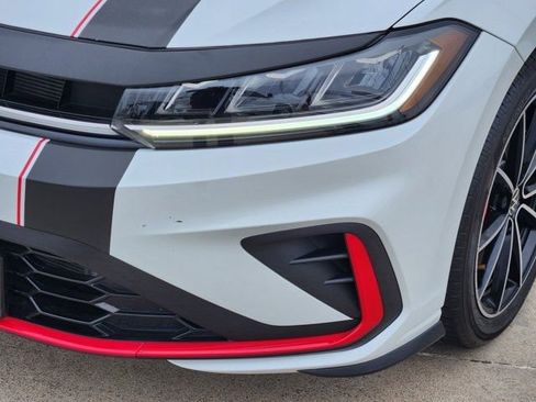 Used 2025 Volkswagen Jetta GLI Autobahn image 16