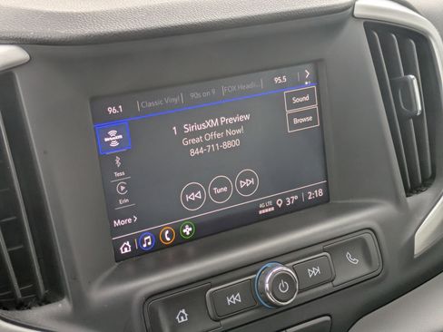 Used 2022 GMC Terrain SLE w/ Driver Convenience Package image 12