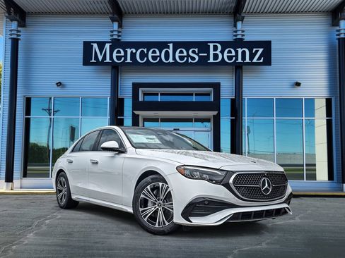 New 2026 Mercedes-Benz E 350 4MATIC Sedan image 1