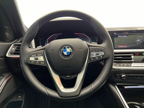 Used 2021 BMW 330i Sedan w/ Premium Package RWD image 17