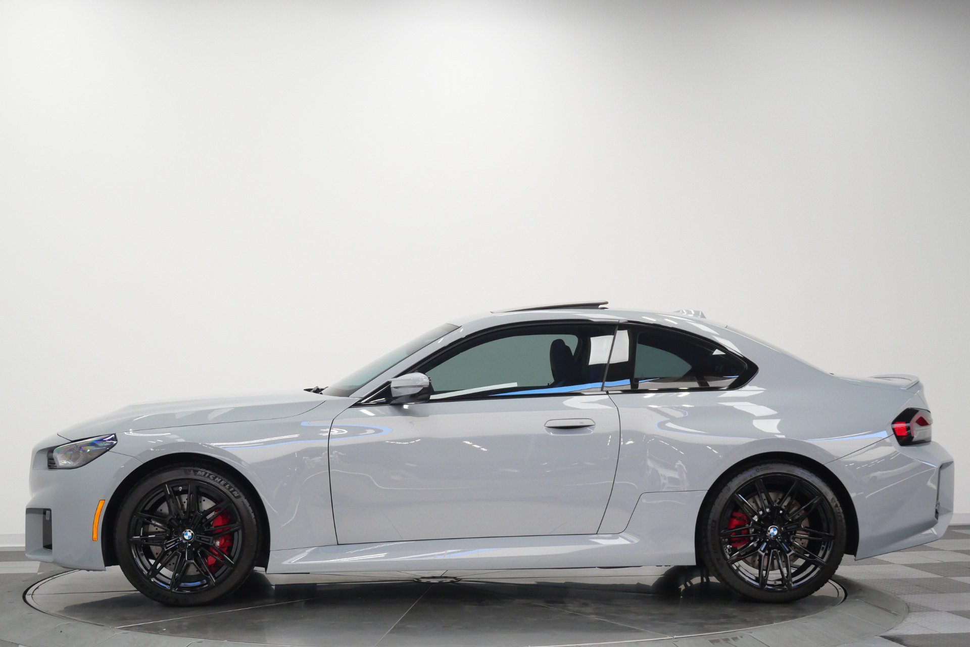 Used 2026 BMW M2 w/ Lighting Package RWD image 6