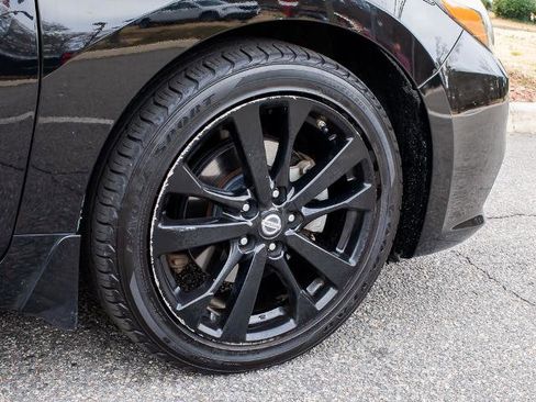 Used 2017 Nissan Altima 2.5 SR w/ Midnight Edition Package image 8