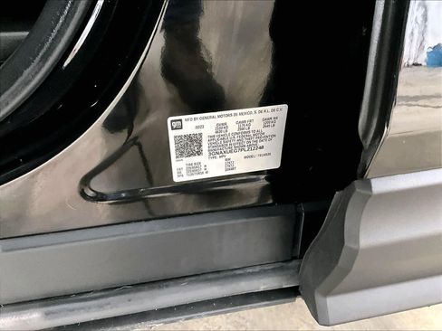 Used 2023 Chevrolet Equinox LT image 34