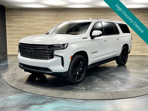Used 2024 Chevrolet Suburban High Country AWD/4WD image 5