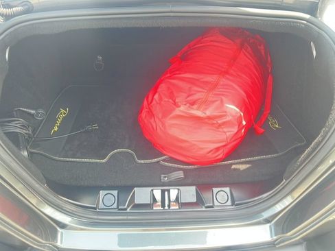 Used 2023 Ferrari Roma RWD image 18
