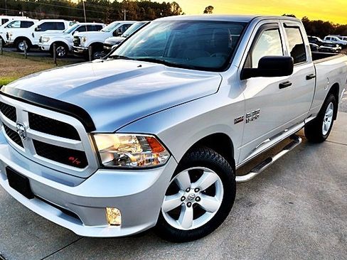 Used 2014 RAM 1500 Express image 3