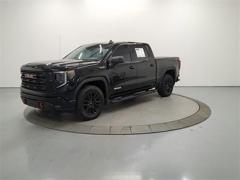 Used 2023 GMC Sierra 1500 Elevation image 3