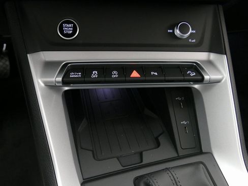 New 2025 Audi Q3 2.0T Premium image 19