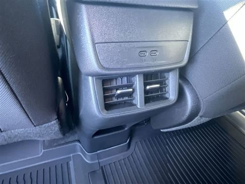 Used 2026 Chevrolet Equinox LT image 21