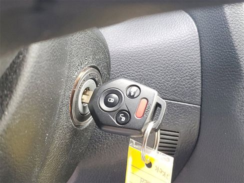 Used 2017 Subaru Crosstrek 2.0i Limited image 29