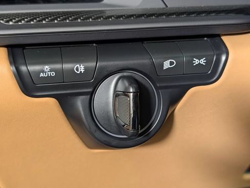Certified 2026 Porsche 911 GT3 RWD image 34