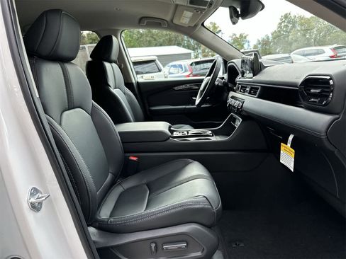 New 2025 Honda Pilot EX-L image 14