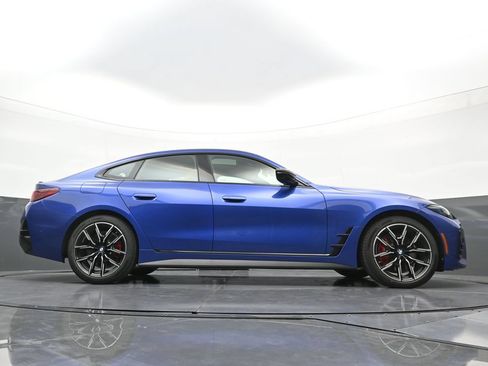 New 2026 BMW 430i xDrive w/ M Sport Package AWD/4WD image 29