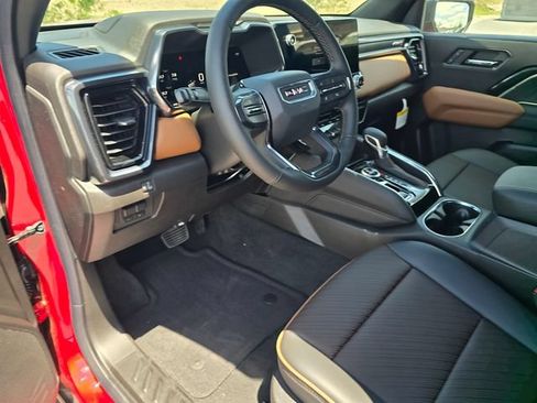 New 2026 GMC Canyon AT4 w/ Technology Plus Package AWD/4WD image 18