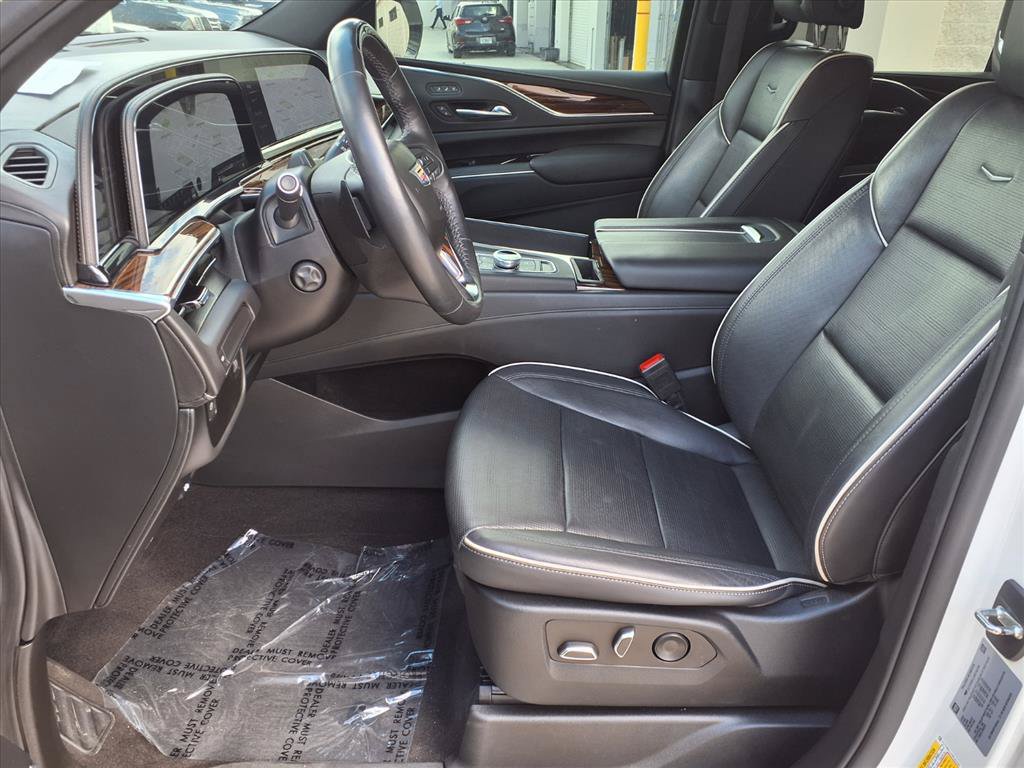 Used 2022 Cadillac Escalade Premium Luxury RWD image 21