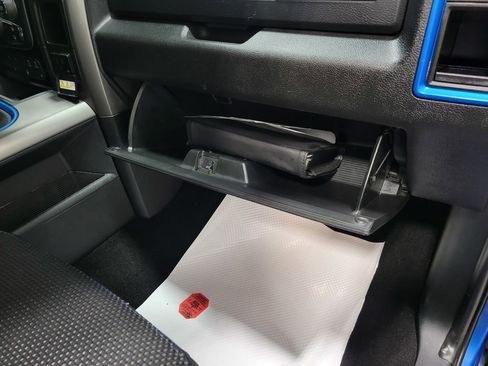 Used 2018 RAM 1500 Sport w/ Hydro Blue Sport Package image 24