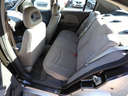 Used 2003 Saturn ION Level 1 image 12