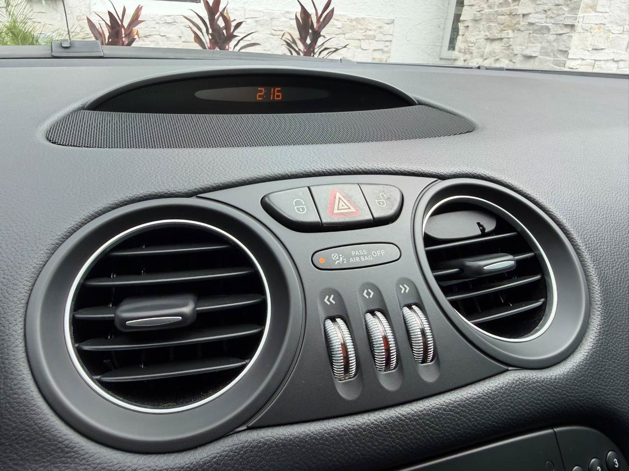 Used 2011 Mercedes-Benz SL 550 image 36