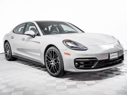 Certified 2023 Porsche Panamera 4 Platinum Edition w/ Assistance Package AWD/4WD image 8
