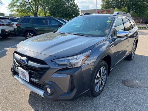 Certified 2023 Subaru Outback Touring w/ Popular Package #2 AWD/4WD image 3
